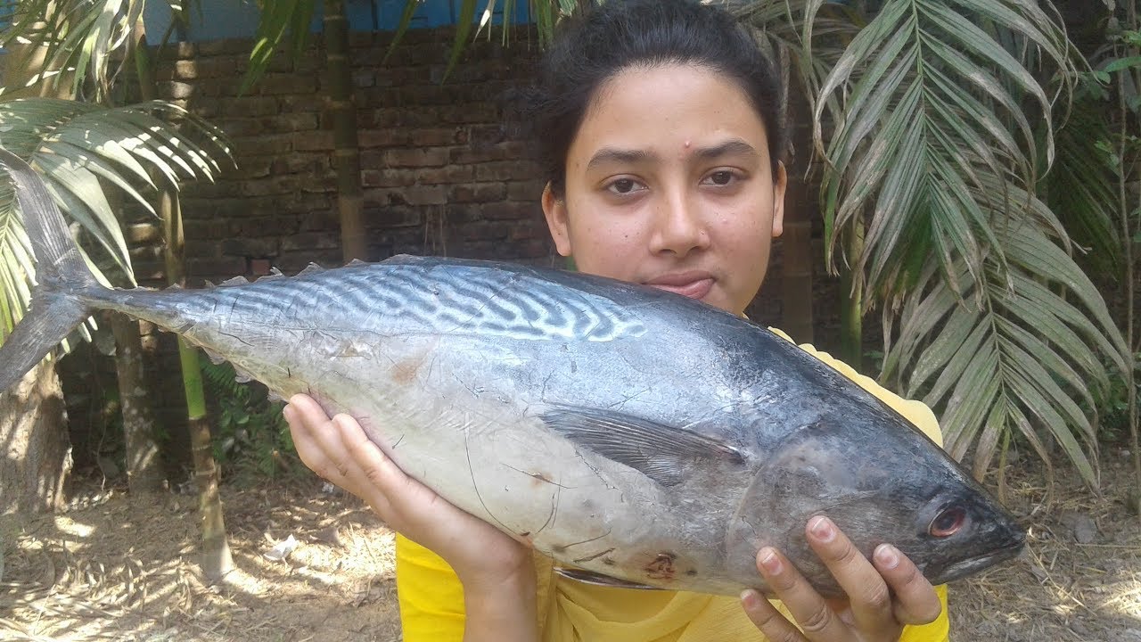 Tuna Fish Curry Recipe | Village Style Fish Recipes | Cooking By Street Village Food