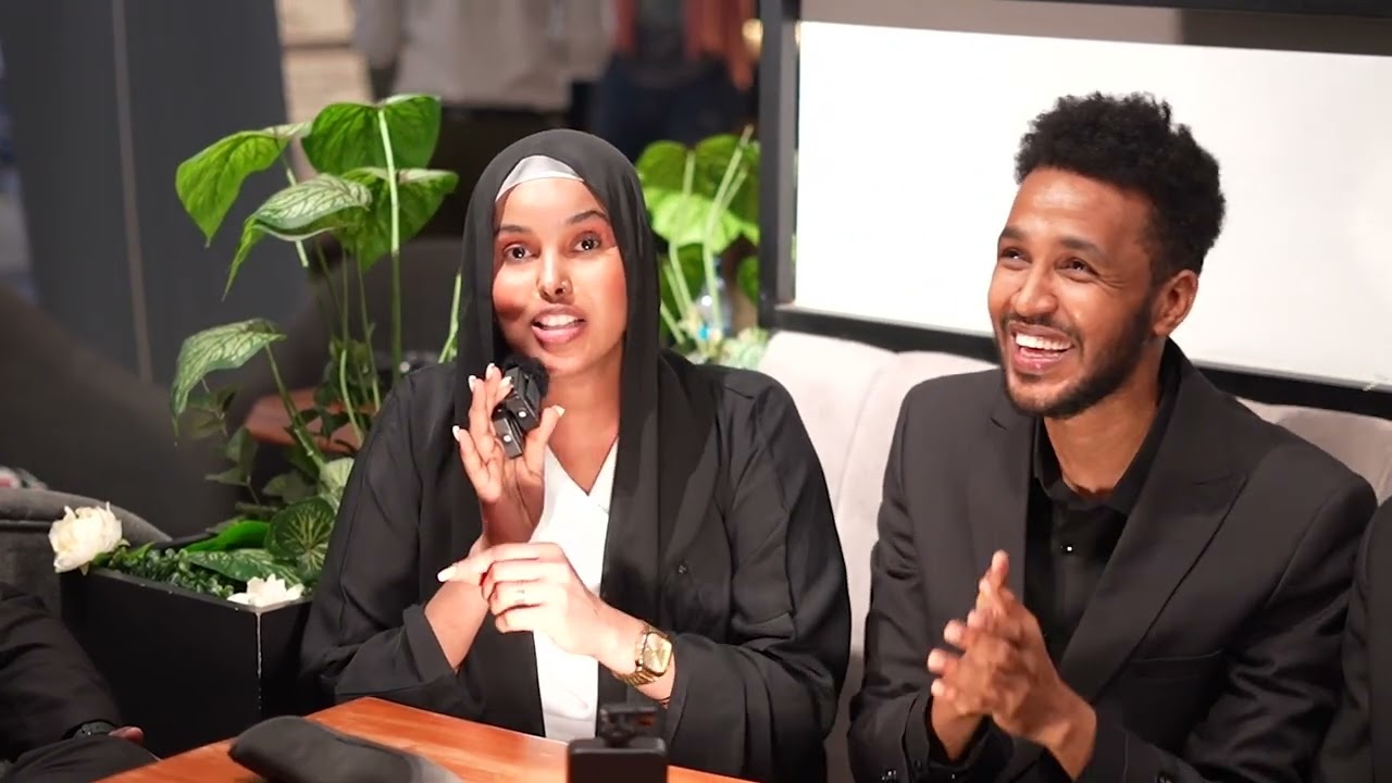 ugu danbayn hassan sooya oo ... dad caan ah oo kasoo qayb ..