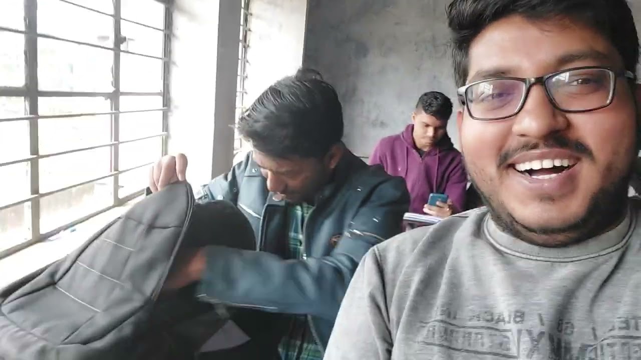 college mai masti
