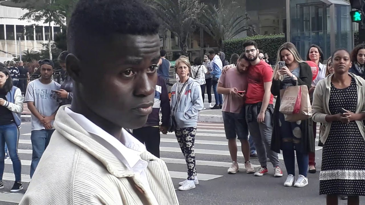 LEANDRO SILVA NA AV.PAULISTA EM SÃO PAULO_cover.
