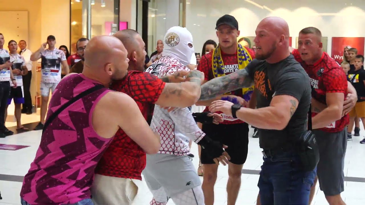 Polish Hooligans Fight The War