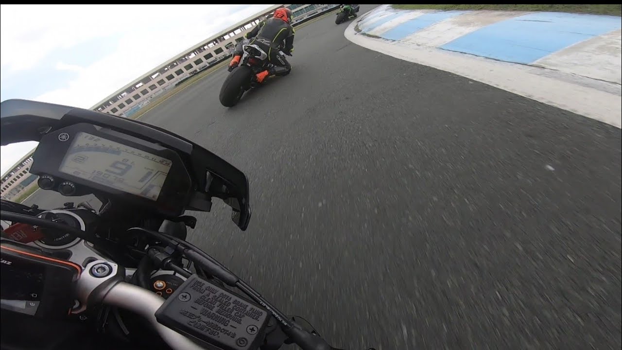Yamaha MT-10  YZF-R1 ZX6R ducati Panigale v4 on track -Clark International Speedway （六）