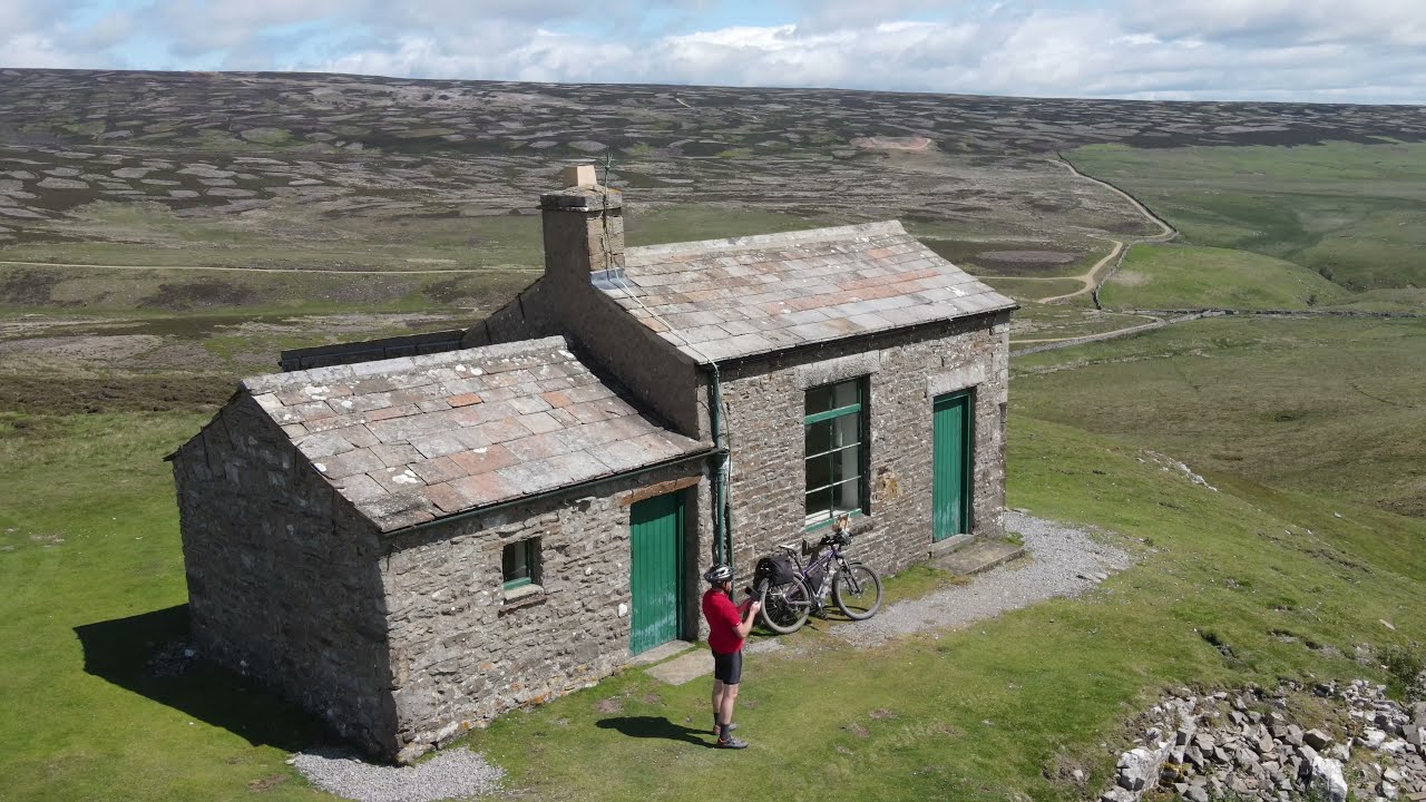 Castle bolton Carperby loop Yorkshire Dales Drone
