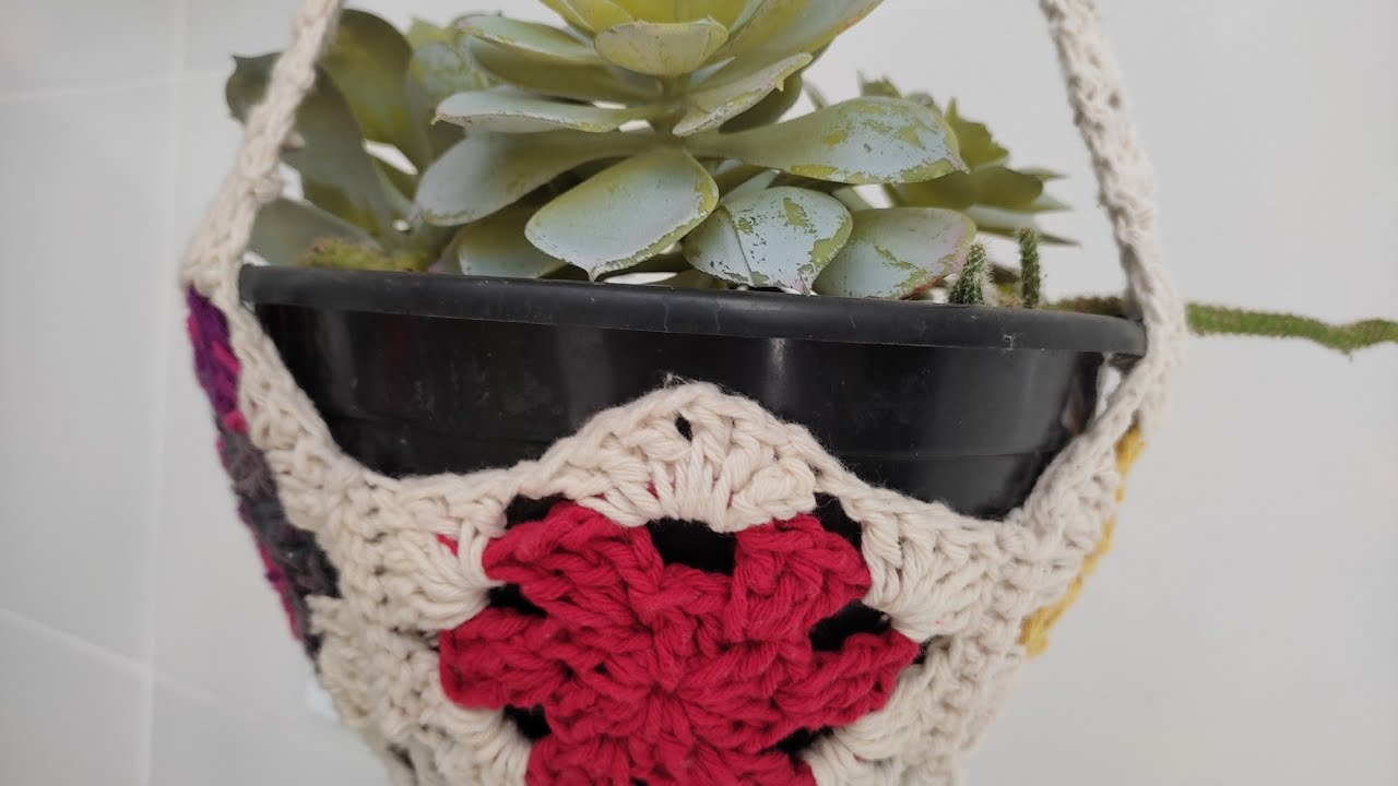 suporte de crochê primavera para vaso de planta/Inocência.