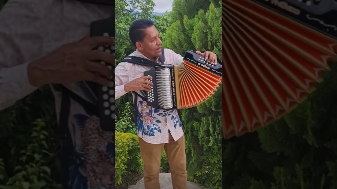 As&iacute; interpreta Israel Romero la canci&oacute;n de rodillas un &eacute;xito al lado del binomio de oro en 2023
