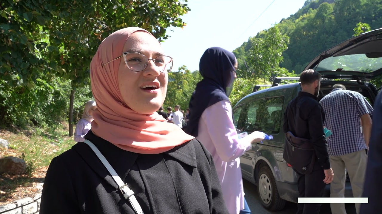 Oko 400 učenika Gazi Husrev-begove medrese u akciji čišćenja