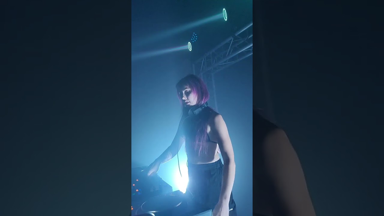 Thalestriss_Bass Exhibit Fright Night 2025 (clip 1)