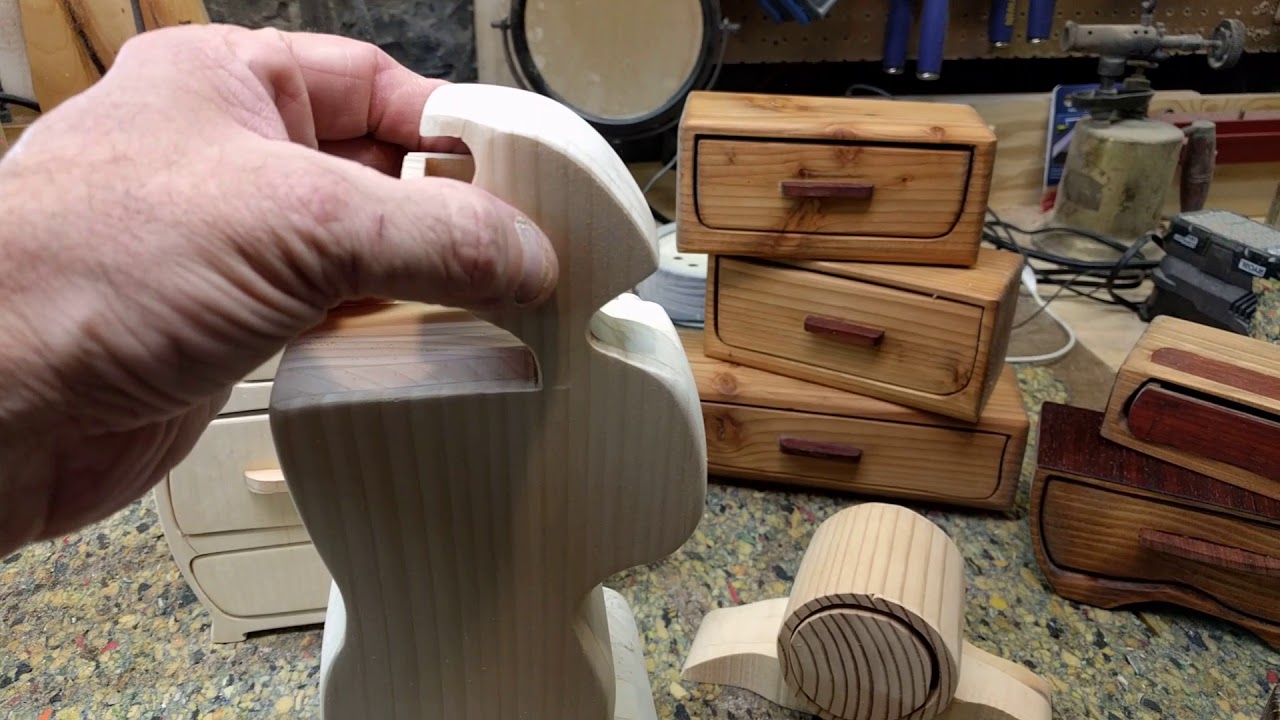 Really cool Bandsaw boxes. Think out side of the box