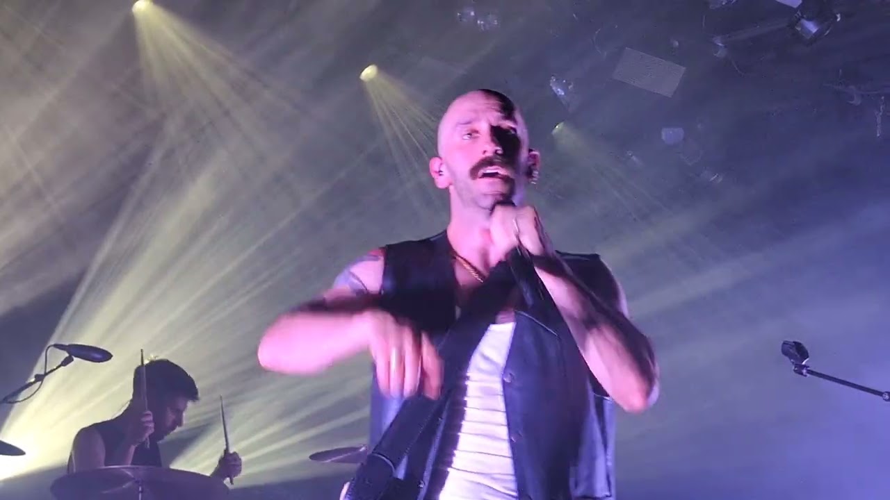 @XAmbassadorsOfficial - Low Life - Live in Vancouver 09/09/25