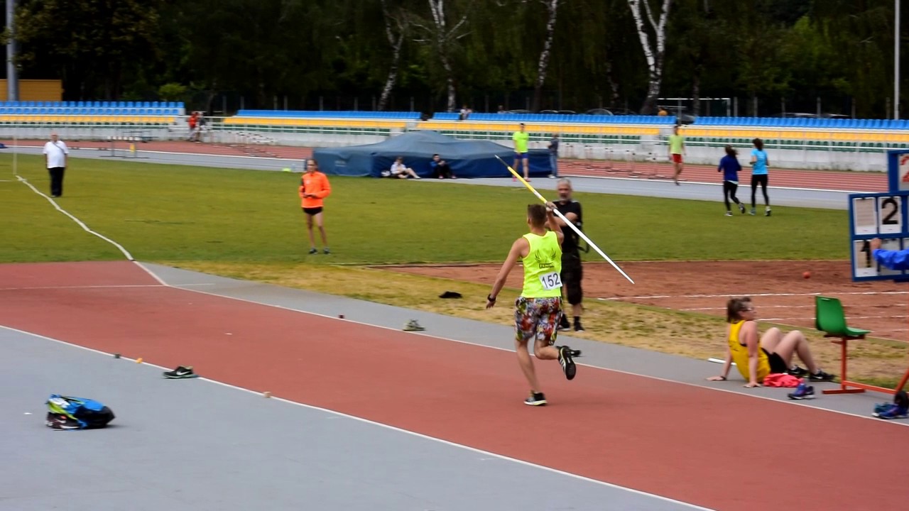 Sebastian Karpiarz - rzut oszczepem - 31,58 m - oszczep 800 gram