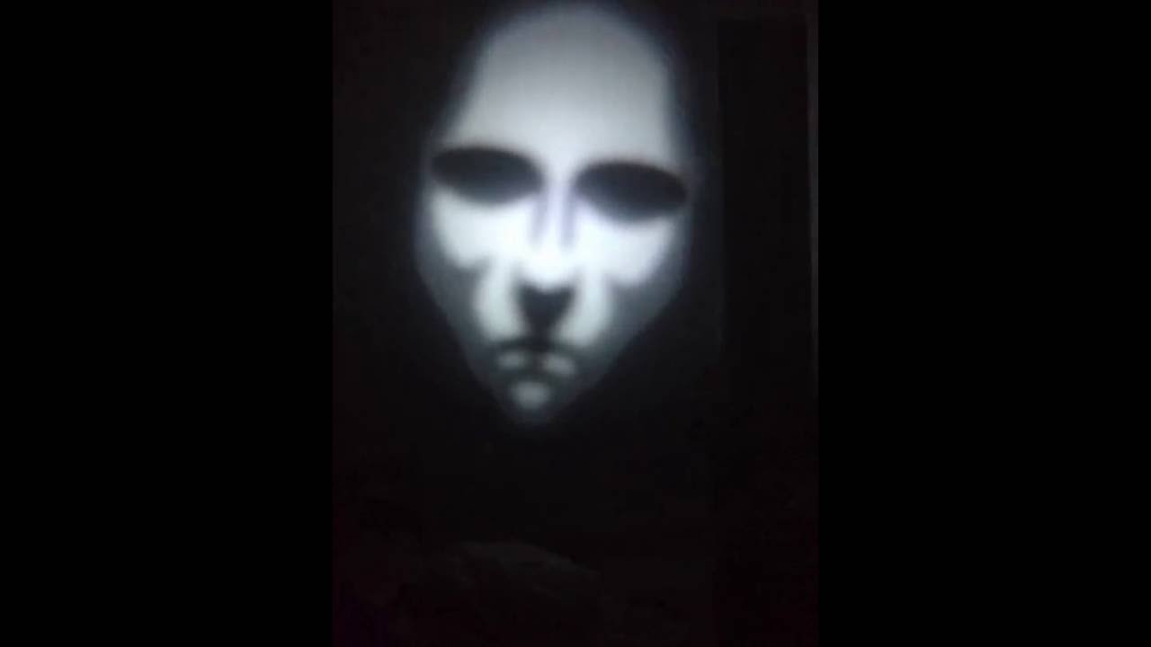 Gemmy 2016 LED Lightshow Projection Animated Face Projector