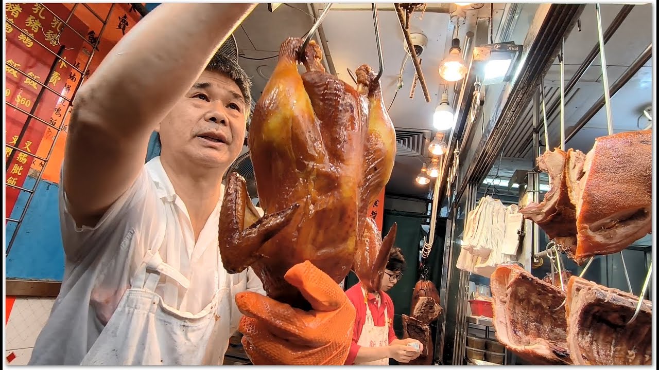 恭喜發財 馬年好運 惹味燒雞太好吃了 排隊也值得 Chop Chop Roast Pig Crispy Yummy Hong Kong Food 老闆推介 皮香琵琶鴨送酒一流 香港美食 新強記燒臘飯店