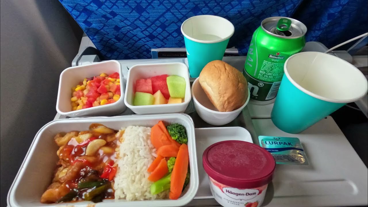 2024.10.26 CX729 HKG to KUL