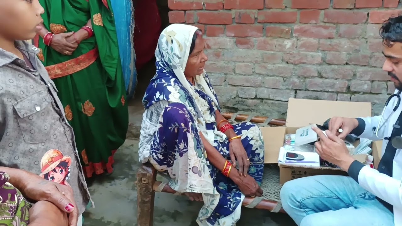 Garib asahay logon kidava aur checkup prayog Kiya Gaya Sahyog 