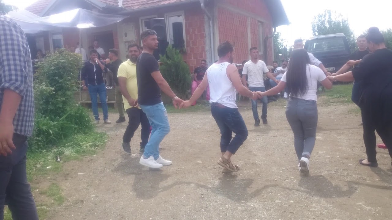 Jashaaaa jashaaaa 👏 👏 oo kallleeereee skivjan hit hit 👌 👌