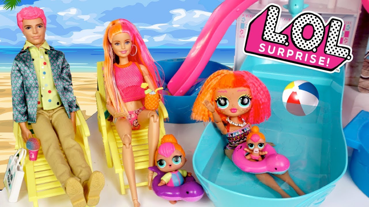 La Familia LOL Neon Viaja en Crucero de Barbie con Muñecas OMG adolescentes