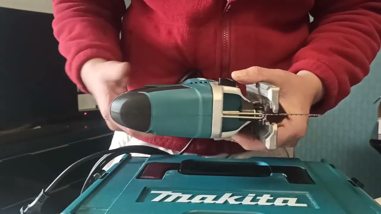Merci à Mr Bricolage pour cette Makita scie sauteuse... Encore un très bon plan