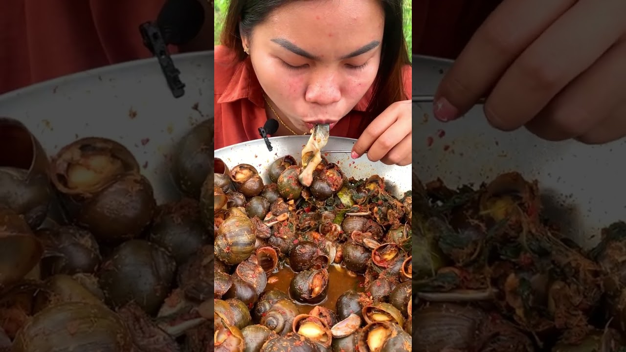 snail fried so yummy , snails recipe , seafood snails #shorts #short #eating 16