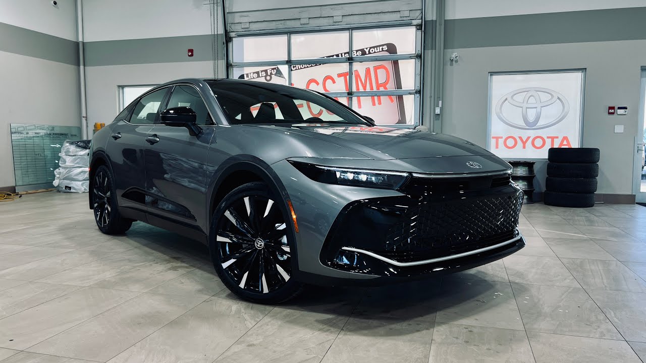 Жемчужина Toyota: совершенно новый Toyota Crown Platinum 2026 года.