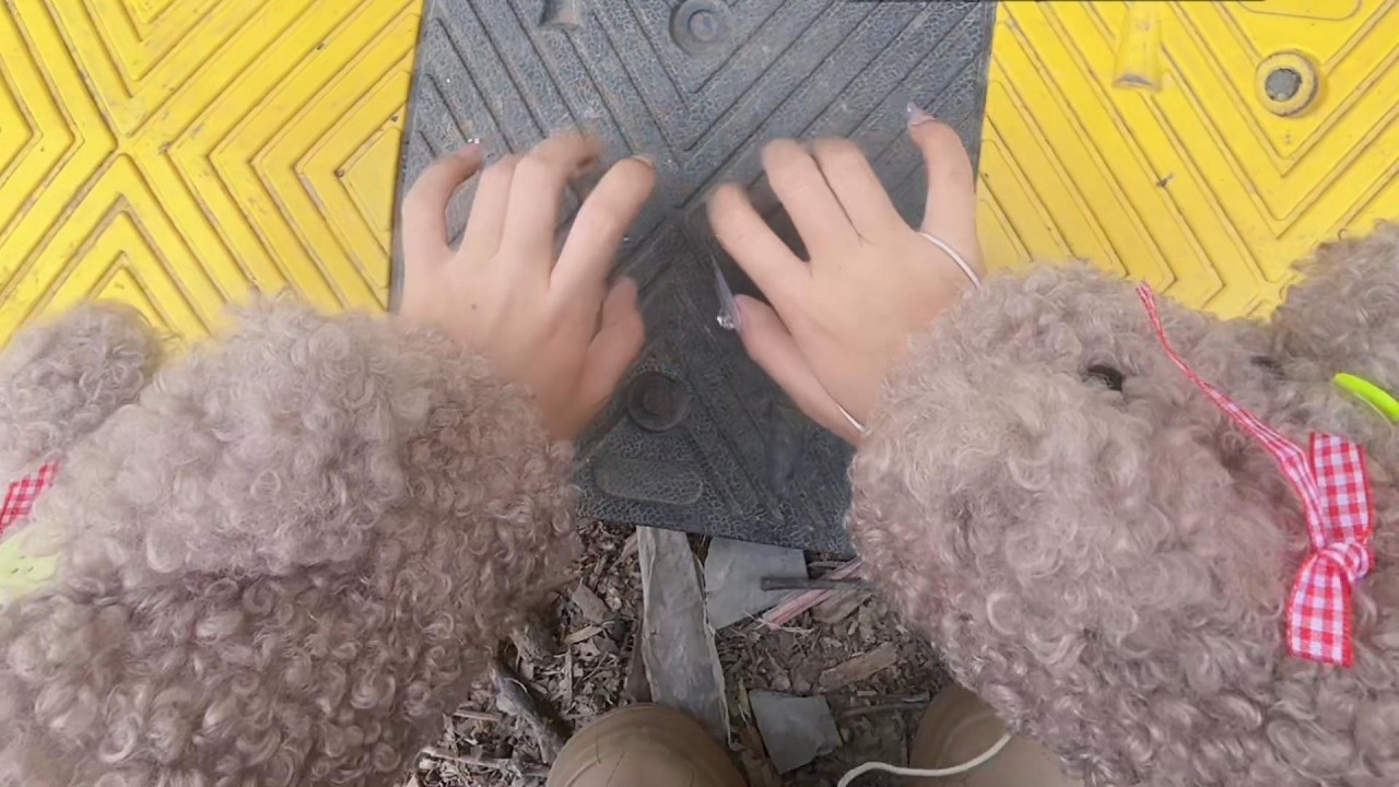 野生妹ASMR 农村女孩挠减速带