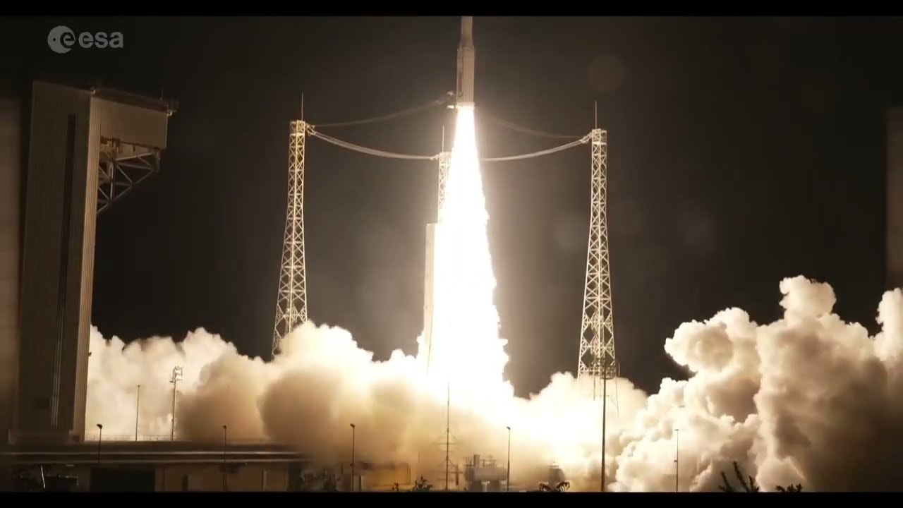 Liftoff of Sentinel-2C on the last Vega rocket