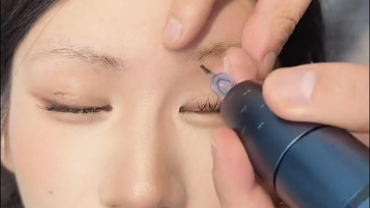 Super Eyebrow Transformation