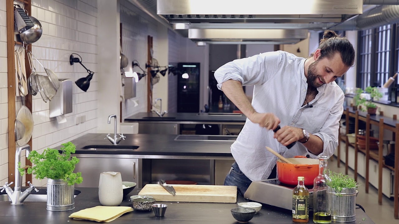 Lasagne - Lær at lave Meyers hjemmelavede lasagne | Coop.dk MAD