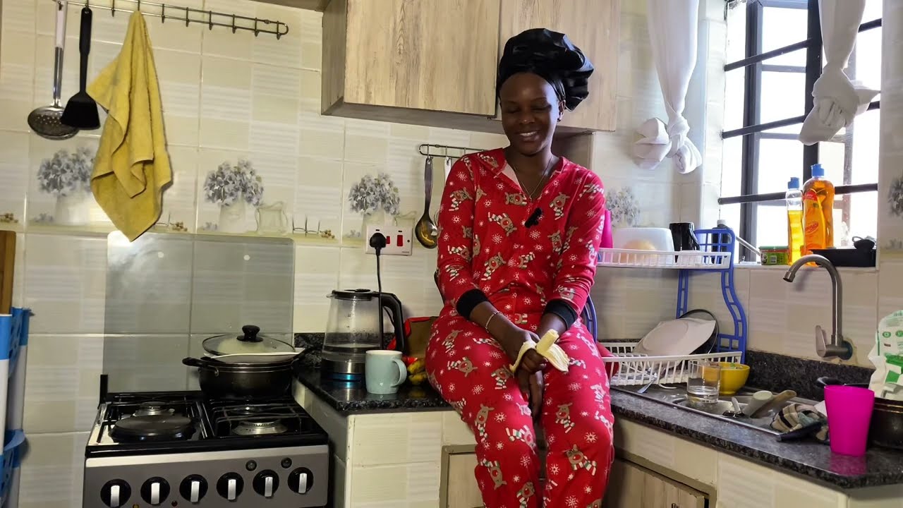 Spend a random day with me| |Cleaning my new studio apartment |Things you didn’t know about me