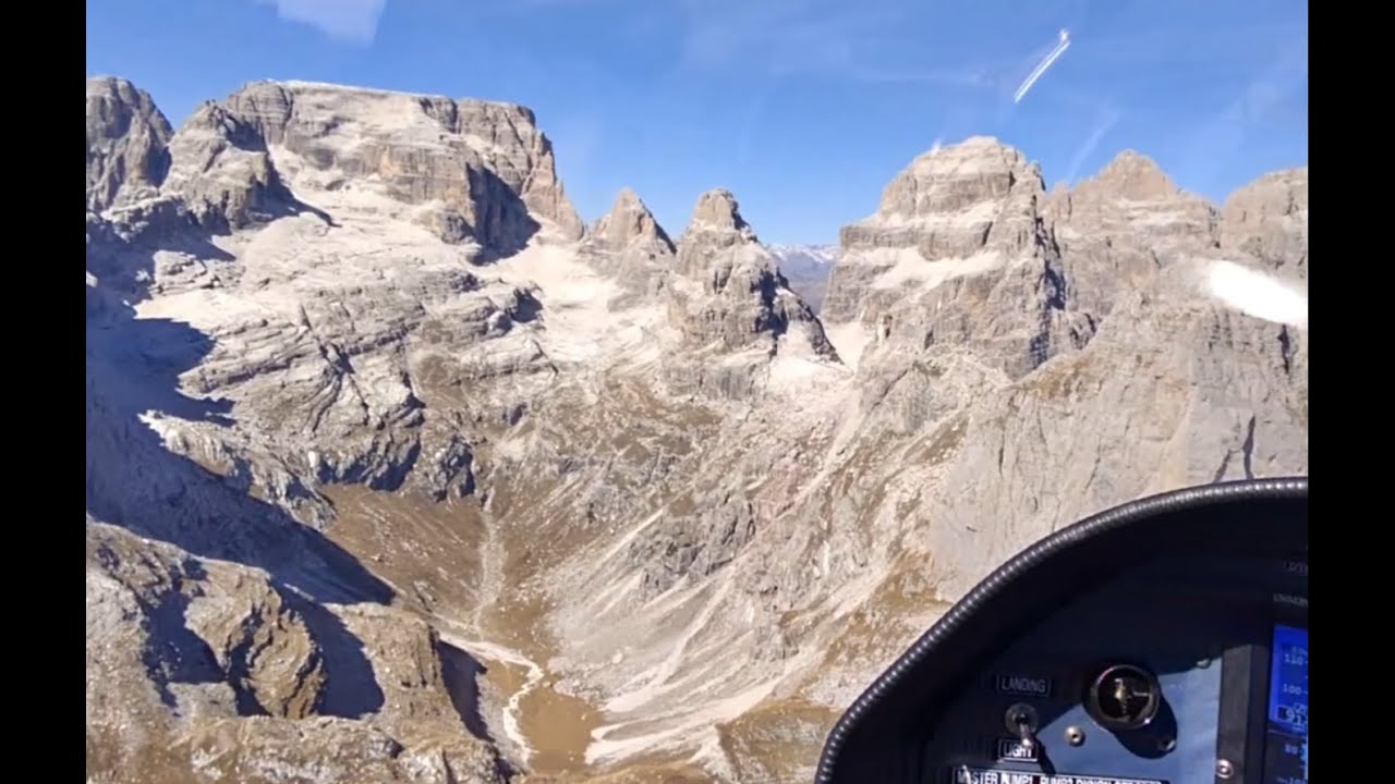 Volo in ultraleggero sulle meravigliose Dolomiti di Brenta. Primo volo di Michele. 06-10-2022