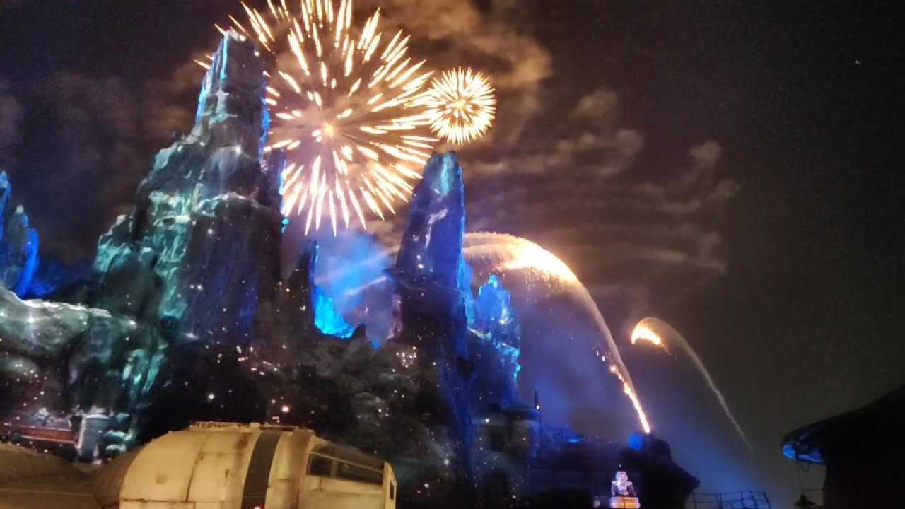 Star Wars Galaxy's Edge Fire of the Rising Moons Fireworks Show Disneyland CA Nighttime Spectacular