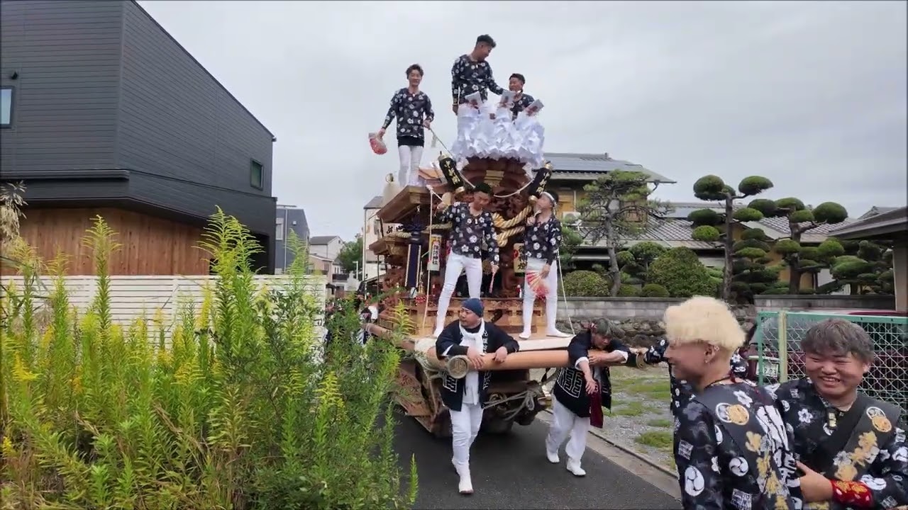 2025 -10- 18:東大阪市中新開の地車秋祭り地車曳行
