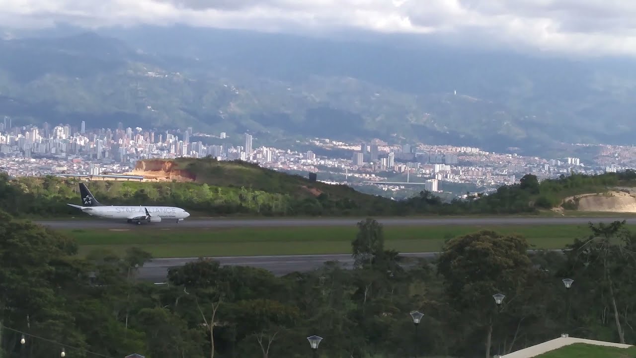 Aeropuerto Internacional Palonegro de Bucaramanga despegue vuelo Star Alliance