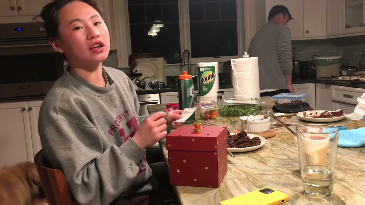 Surprise Cake Explosion Box (March 2021)
