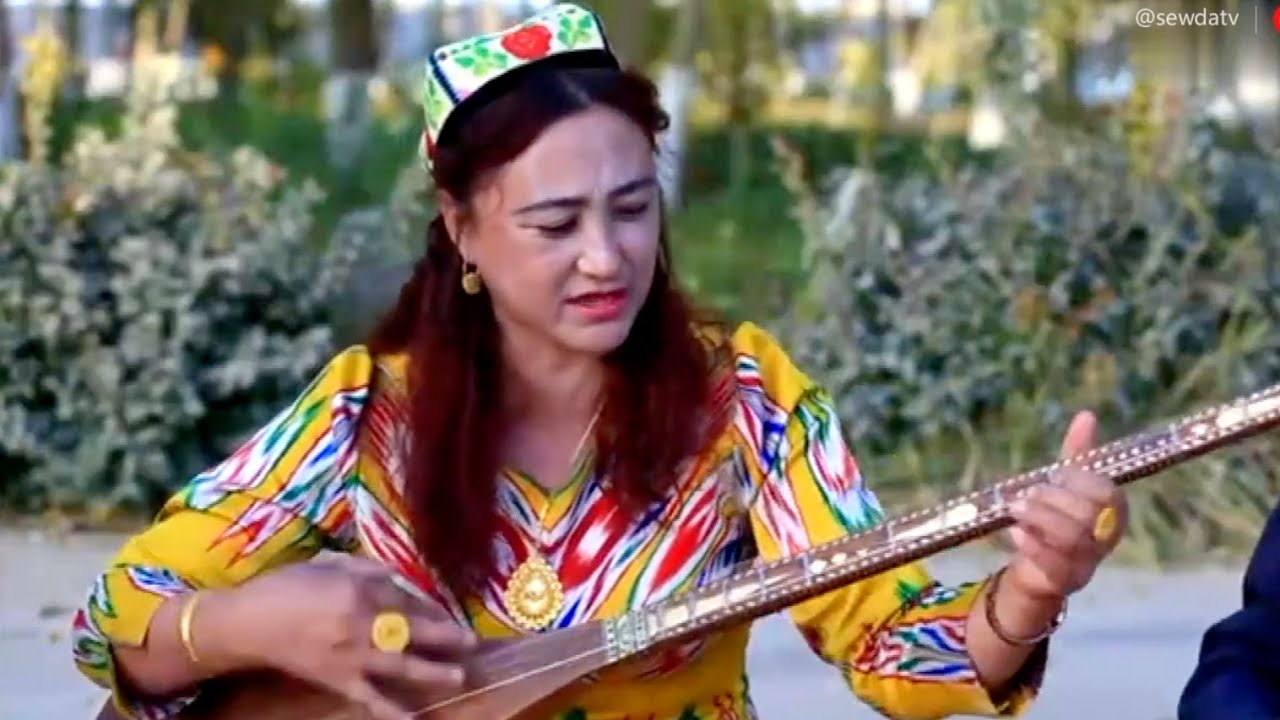 Uyghur folk song - Gülnara (English Subtitles)