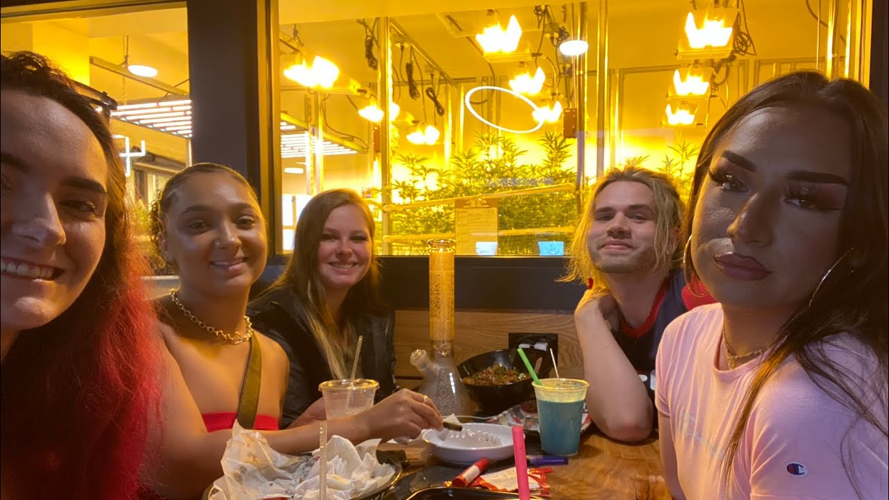 WE ATE IN A MARIJUANA DISPENSARY IN FAIRBANKS ALASKA || ALASKA VLOG