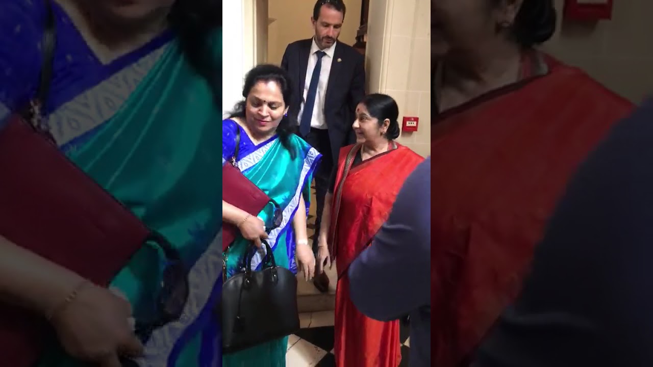 French Sikh community meets Sushma Swaraj