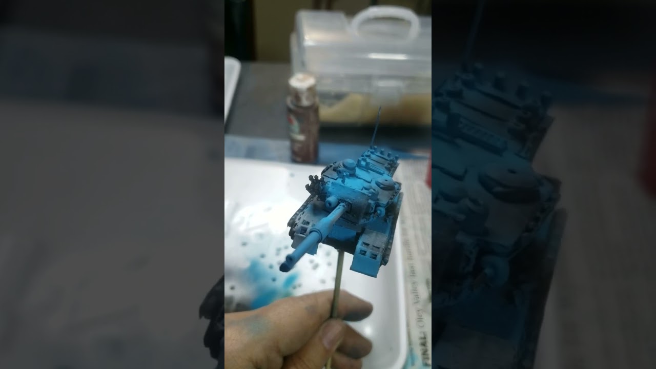 airbrushing mesh tank #miniaturewargaming #scratchbuilding