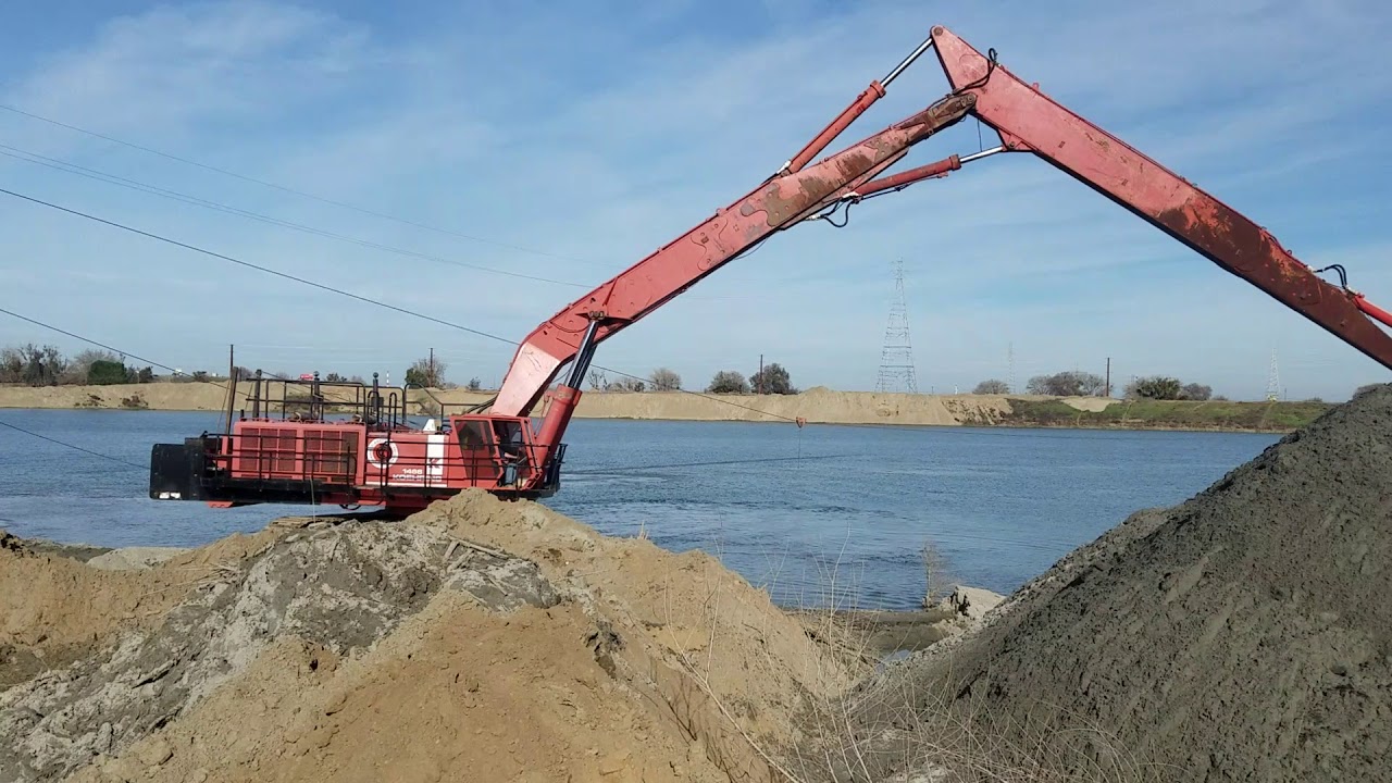 Dorfman Constructions 1466 Koehring working at Brown Sand Inc