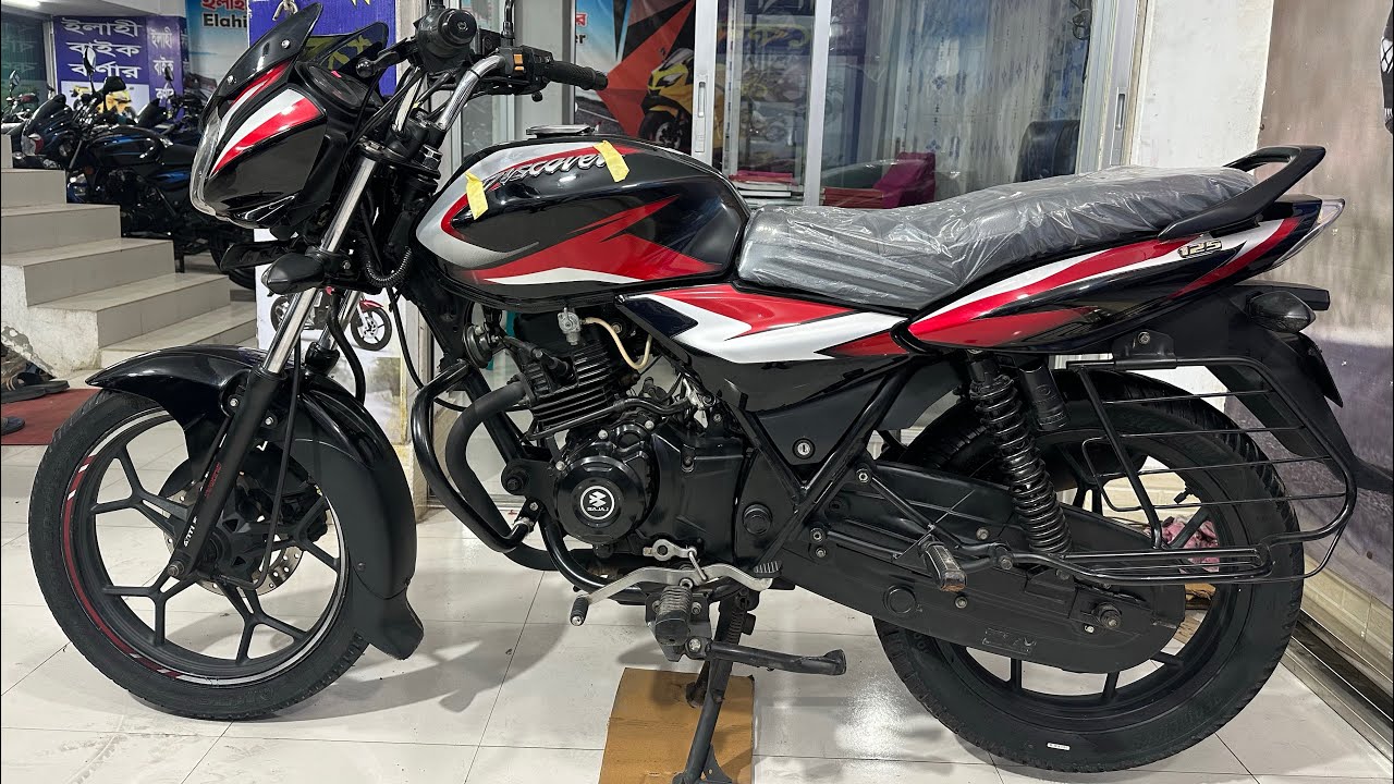 Showroom along with engine discover 125CC second hand bike price in Bangladesh ELAHI motorcycle B...