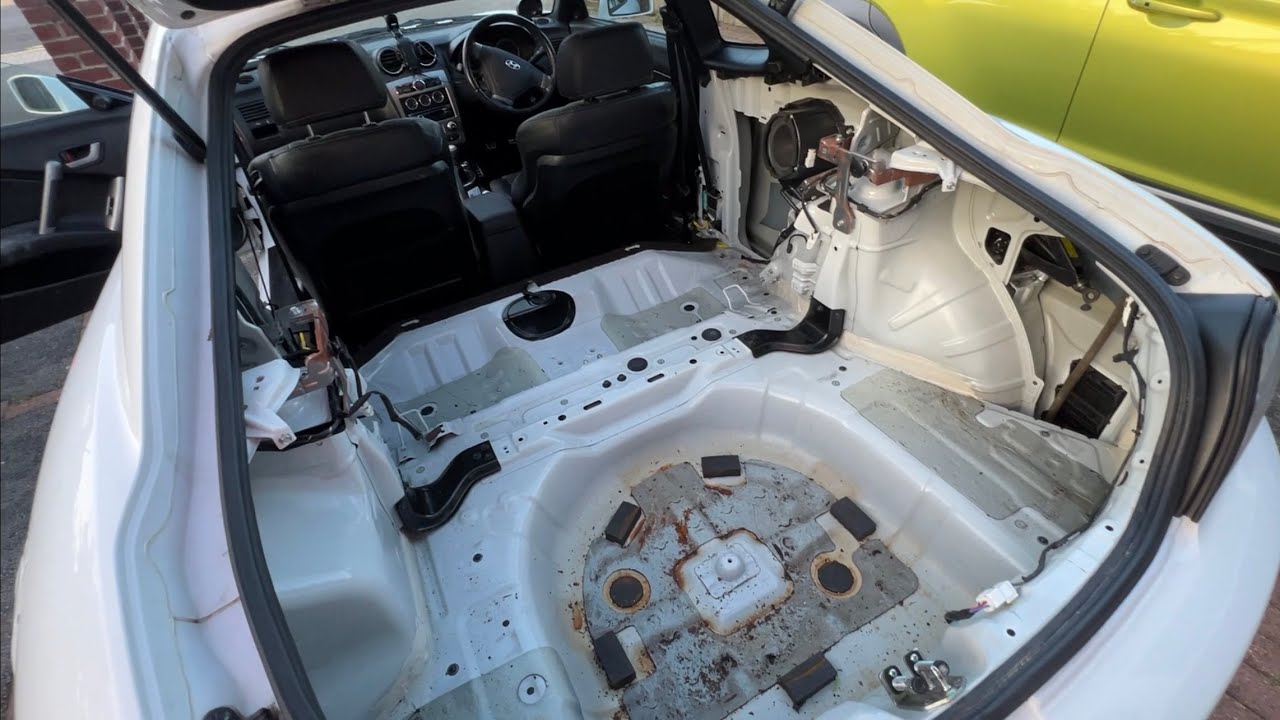 Hyundai Coupe Interior Strip down/ Removal