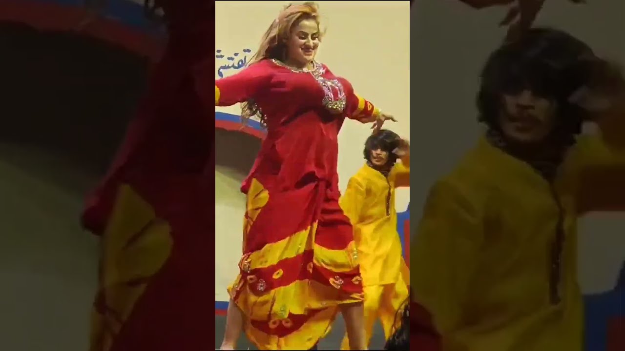 Pakistani mujra 2024.  like and subscribe my YouTube channel for more interesting video 📷