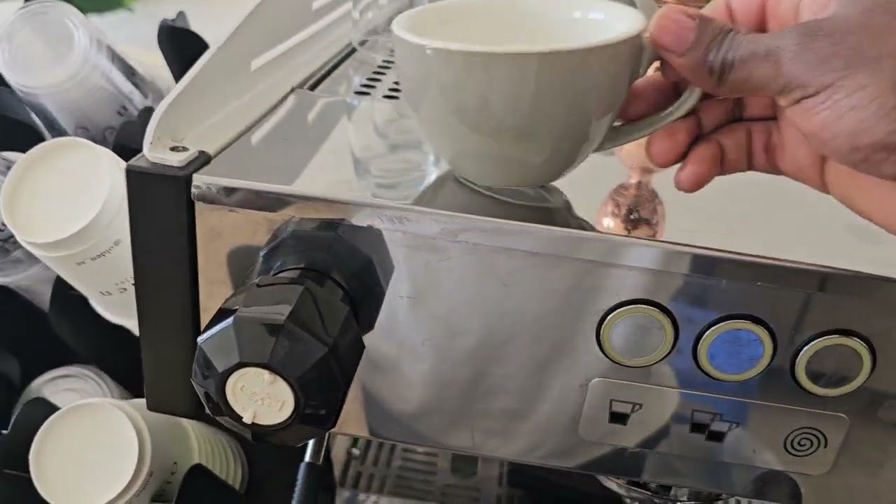 simple way to calibrate a la marzocco machine ☺️✔️✔️💪💪💪#coffeelover