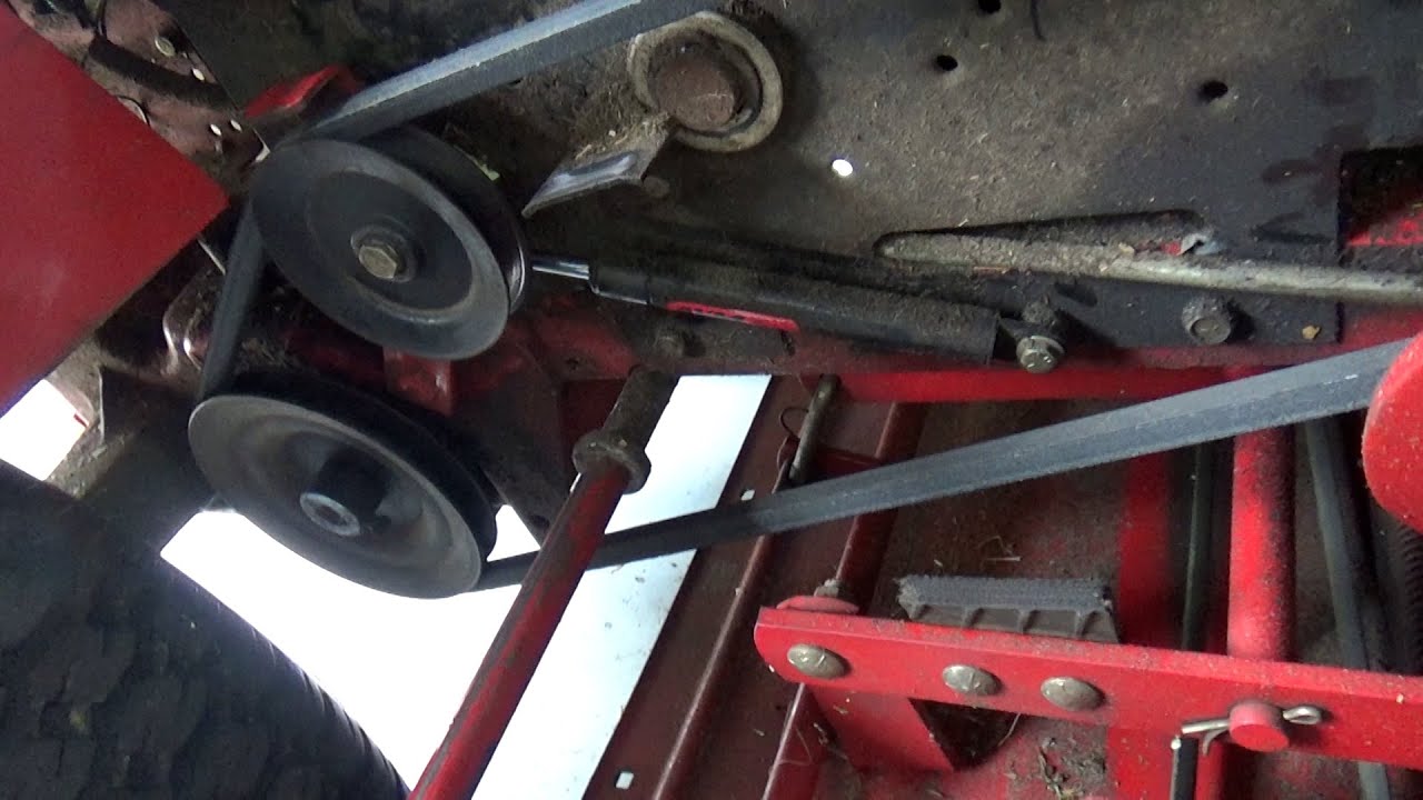 Wheel horse clutch strut (314-8)