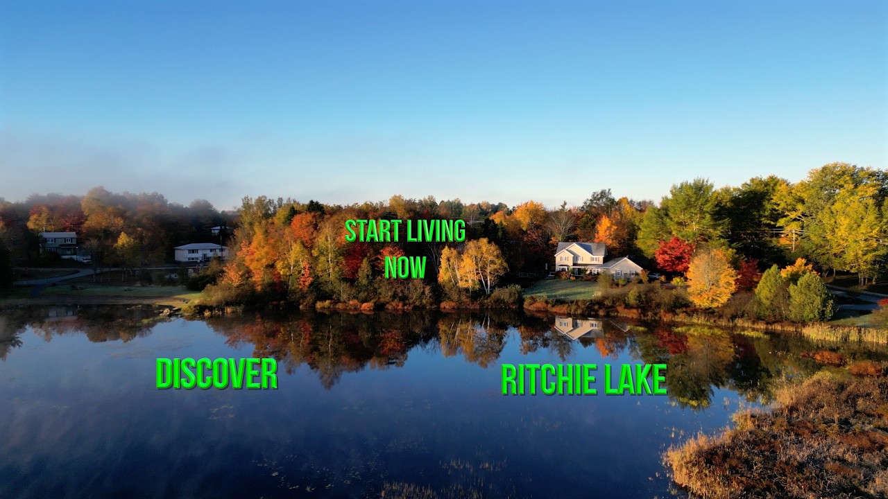 "Ritchie Lake Quispamsis: Stunning Fall Colours and Morning Mist over the Water in New Brunswick"🇨🇦