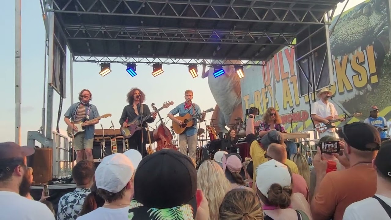Dirty Ought Trill ~ Tyler Childers @ Dinosaur World 7-30-25