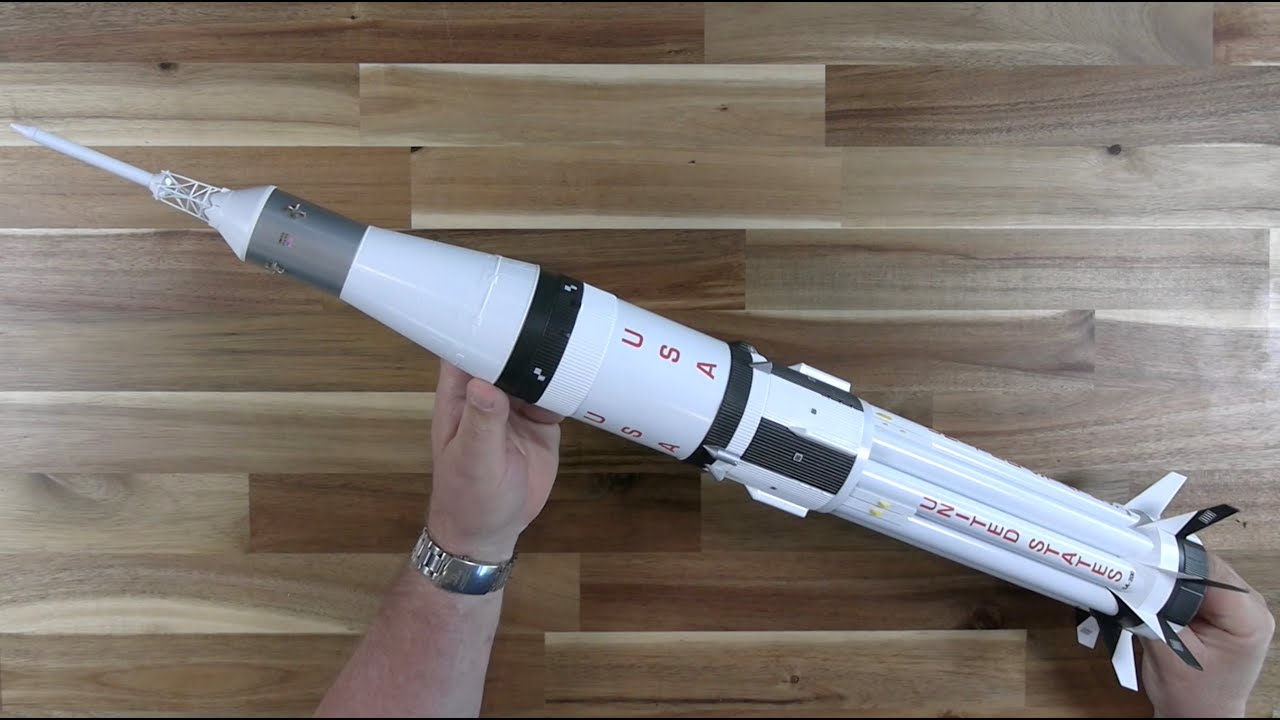Сборка Эстес Сатурн 1B в масштабе 1/100