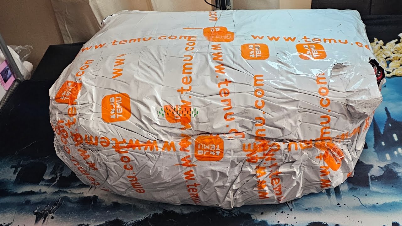Huge Temu Haul #5 | Horror Merch, Diamond Painting Kits & More!