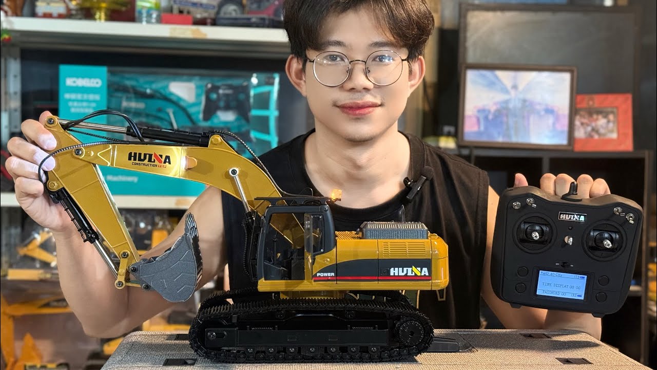 จัดเต็มมาก !! Huina 1580 V6 (2025) #แม็คโครบังคับระบบเซอร์โว เหล็กทั้งคัน 13,500 บาท โทร 0824171710