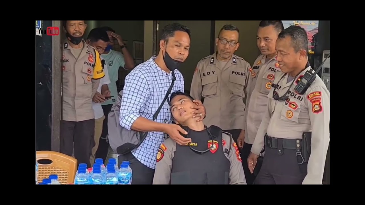 This is real hypnosis, I like this cop - eyeroll, do you want to be hypnotized? : D