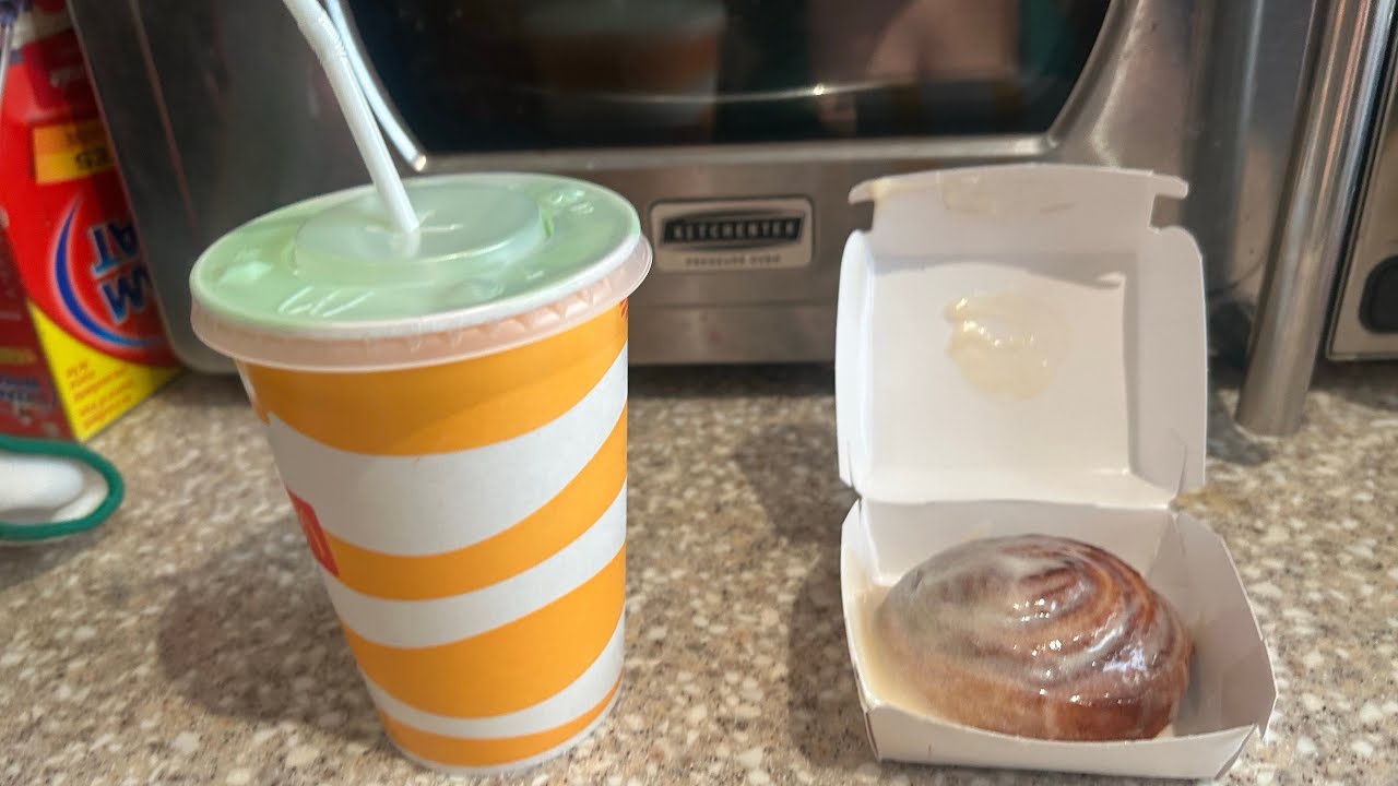 Shamrock ☘️ shake and cinnamon roll review